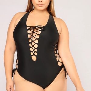 NWT Fashion Nova Cheeky Lace-Up Swimsuit, Size XL